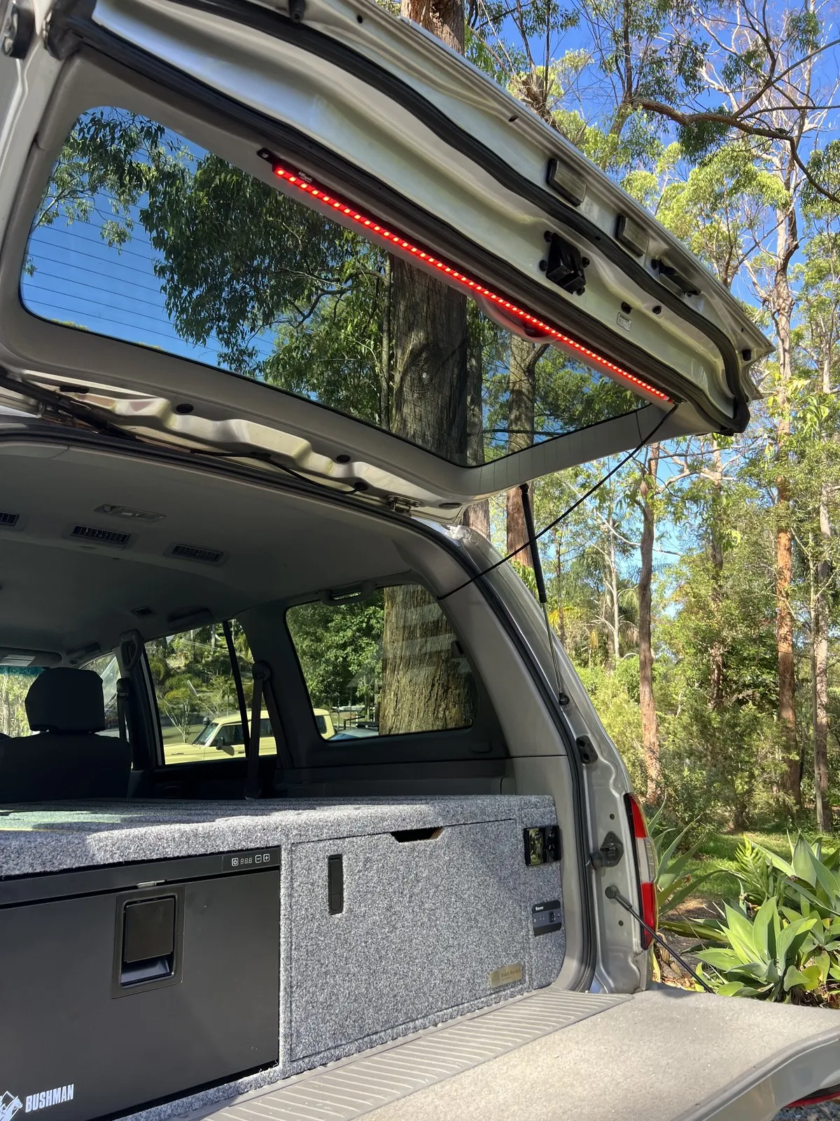 Jai G.'s Toyota Land Cruiser 100 Series fit-out - photo 11
