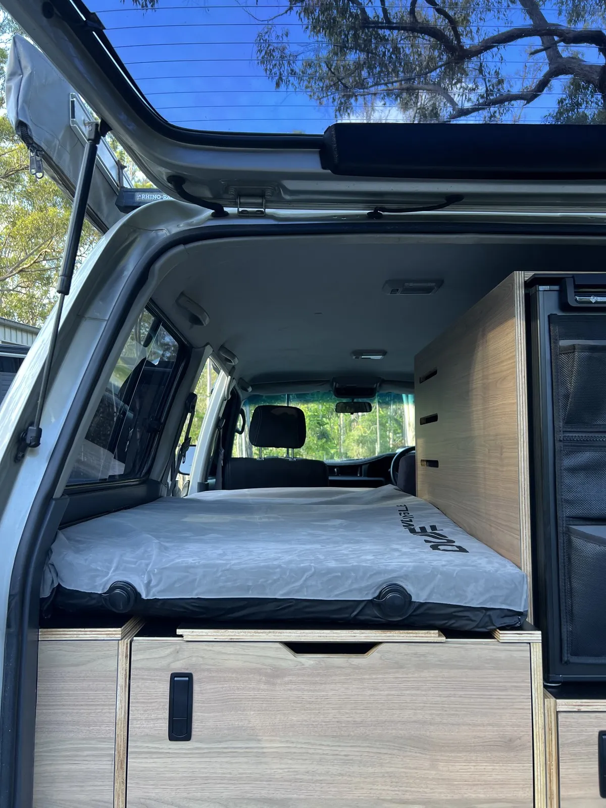 Luke C.'s Toyota Land Cruiser 80 Series fit-out - photo 7