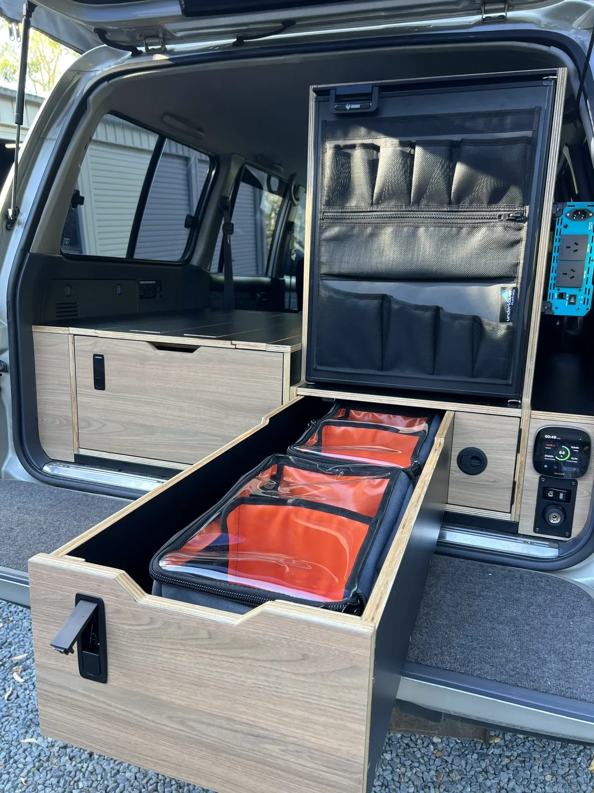 Luke C.'s Toyota Land Cruiser 80 Series fit-out - photo 5