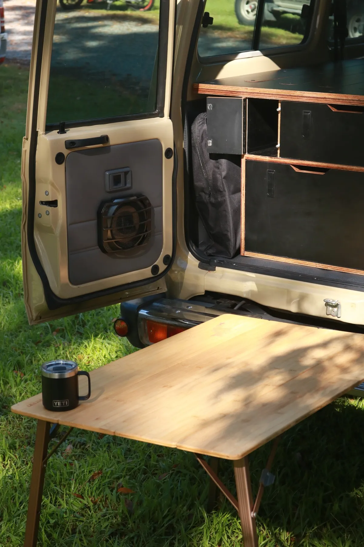 Joshua C.'s Toyota Land Cruiser Troop Carrier (Troopy) fit-out