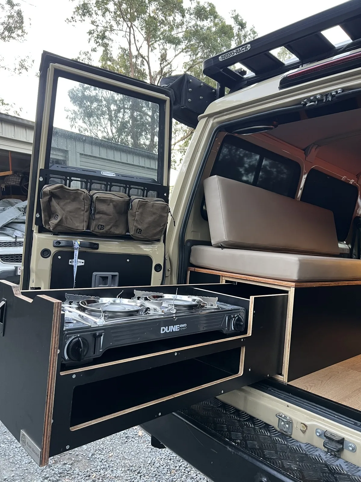 Mick D.'s Toyota Land Cruiser Troop Carrier (Troopy) fit-out