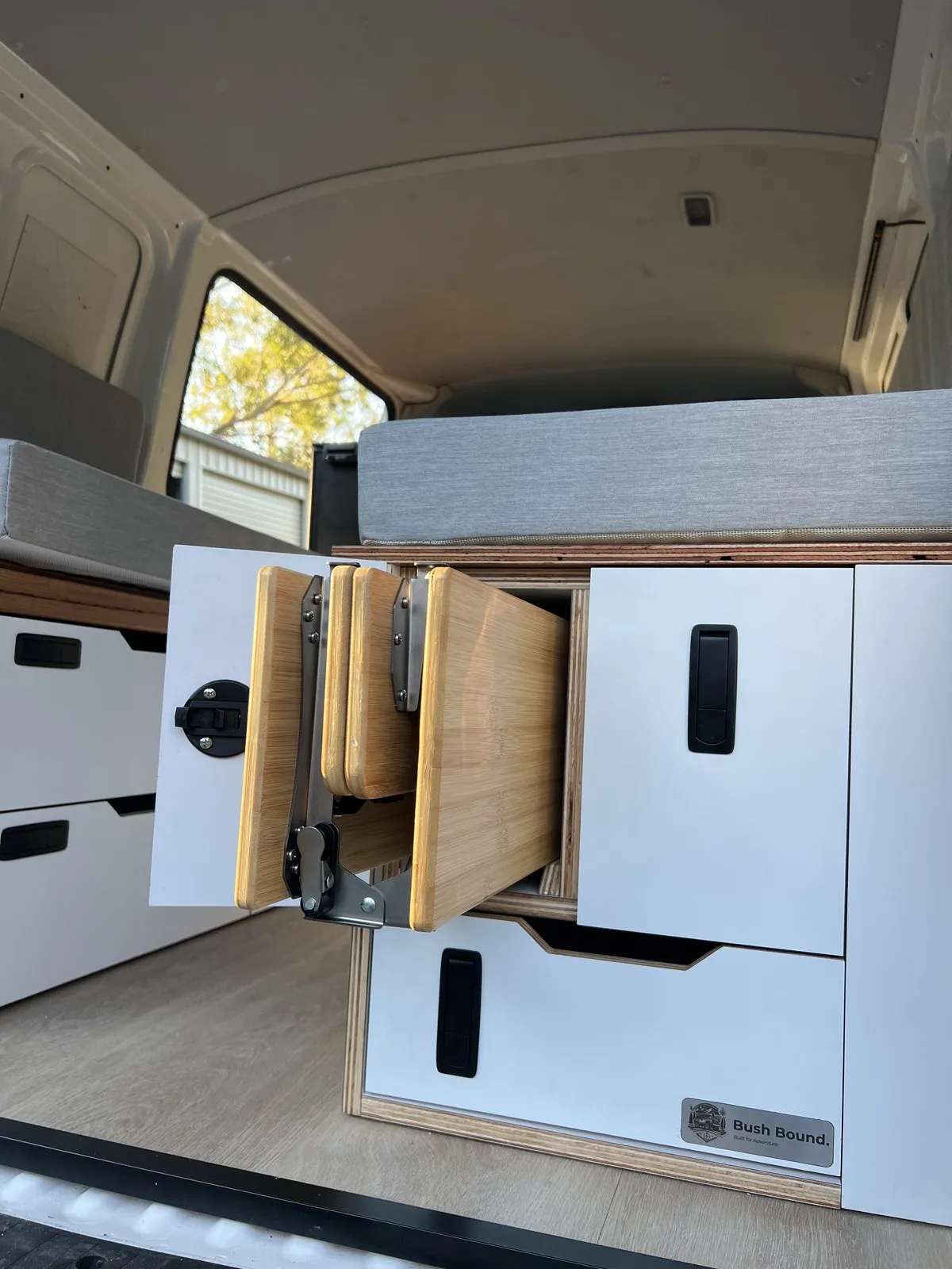 Luke W.'s Volkswagen Transporter fit-out - photo 6